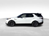New 2024 Land Rover Discovery Dynamic SE image 2