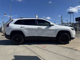 Used 2019 Jeep Cherokee Latitude Plus w/ Cold Weather Group image 4