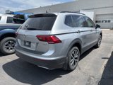 Used 2019 Volkswagen Tiguan SE w/ Panoramic Sunroof Package image 3