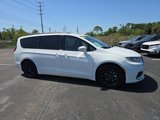 Used 2021 Chrysler Pacifica Touring-L w/ S Appearance Package image 2