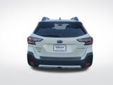 Used 2023 Subaru Outback Limited image 4