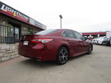 Used 2018 Toyota Camry SE image 4