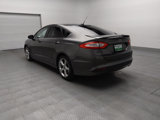 Used 2016 Ford Fusion SE image 5