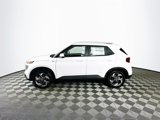 New 2025 Hyundai Venue SEL image 4