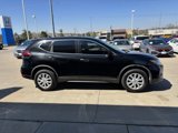 Used 2020 Nissan Rogue S image 4