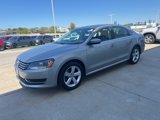 Used 2014 Volkswagen Passat 1.8T SE image 2