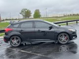 Used 2016 Ford Focus ST image 2