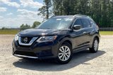 Used 2018 Nissan Rogue SV image 2