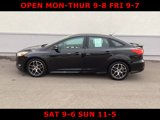 Used 2015 Ford Focus SE w/ SE Sport Package image 2