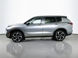 Used 2024 Mitsubishi Outlander SE image 4