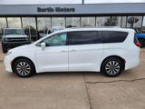 Used 2021 Chrysler Pacifica Touring-L image 4