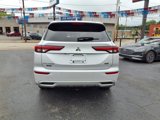 Used 2022 Mitsubishi Outlander SEL image 3