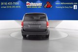 Used 2016 Dodge Grand Caravan SE image 4