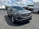 Used 2023 Ford Edge SEL w/ Convenience Package image 4