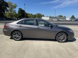 Used 2015 Toyota Camry SE image 3