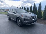 Used 2023 Nissan Rogue SV image 2
