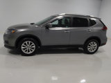 Used 2019 Nissan Rogue SV image 2