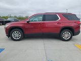 Used 2020 Chevrolet Traverse LT image 2