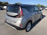 Used 2023 Kia Soul LX w/ LX Technology Package image 4