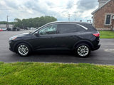 Used 2021 Ford Escape SE image 2