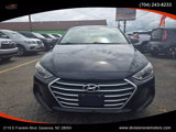 Used 2017 Hyundai Elantra SE image 2