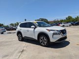 Used 2023 Nissan Rogue SV image 2