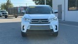Used 2019 Toyota Highlander LE image 2