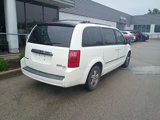 Used 2009 Dodge Grand Caravan SXT image 3