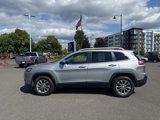 Used 2019 Jeep Cherokee Latitude Plus w/ Comfort/Convenience Group image 2