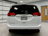 Used 2020 Chrysler Pacifica Touring-L image 4