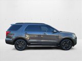 Used 2017 Ford Explorer XLT w/ Equipment Group 202A image 4