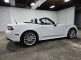 Used 2017 FIAT 124 Spider Lusso image 6