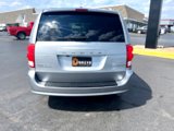 Used 2018 Dodge Grand Caravan SXT w/ Driver Convenience Group image 4