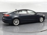 Used 2020 Ford Fusion SE image 5
