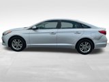 Used 2015 Hyundai Sonata SE w/ Option Group 09 image 2