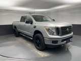 Used 2017 Nissan Titan SV image 2