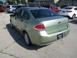 Used 2008 Ford Focus SE image 3