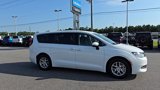 Used 2022 Chrysler Voyager LX image 4