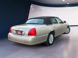 Used 2005 Lincoln Town Car Signature image 5