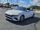 Certified 2024 Hyundai Elantra SE image 3