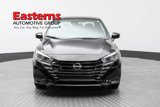 Used 2023 Nissan Versa SV image 2