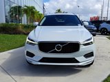 Used 2021 Volvo XC60 T5 Momentum w/ Premium Package image 2