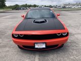 Used 2016 Dodge Challenger R/T image 2