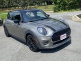 Used 2021 MINI Cooper 4-Door Hardtop image 2
