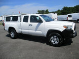Used 2018 Toyota Tacoma SR image 2