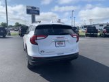 Used 2023 GMC Terrain SLE w/ Driver Convenience Package image 4