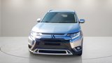 Used 2020 Mitsubishi Outlander SE image 2