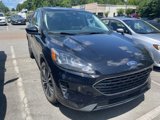 Used 2022 Ford Escape SE w/ SE Sport Appearance Package image 2