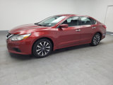 Used 2017 Nissan Altima 2.5 SV image 2