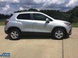 Used 2021 Chevrolet Trax LT w/ LT Convenience Package image 2